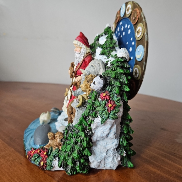 Vintage Santa Music Box - Picture 3 of 17